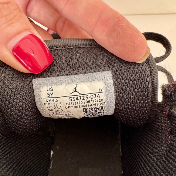 Nike Air Jordan 1 Mid Banned Black Red Bred Retro Shoes-sz. 5Y - Picture 4 of 8